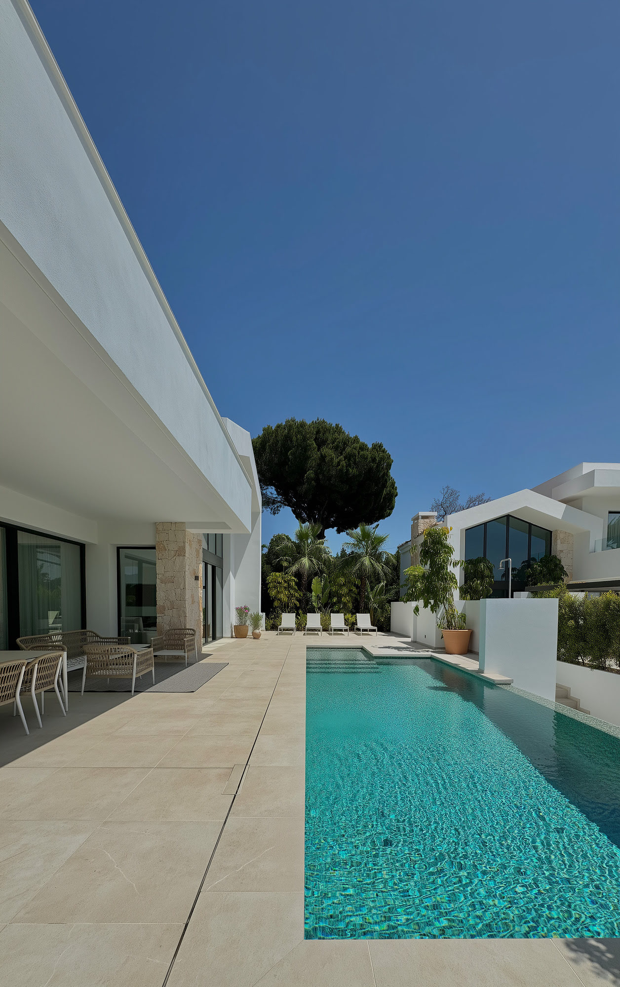Swimming pool perspective integrated with contemporary villa architecture